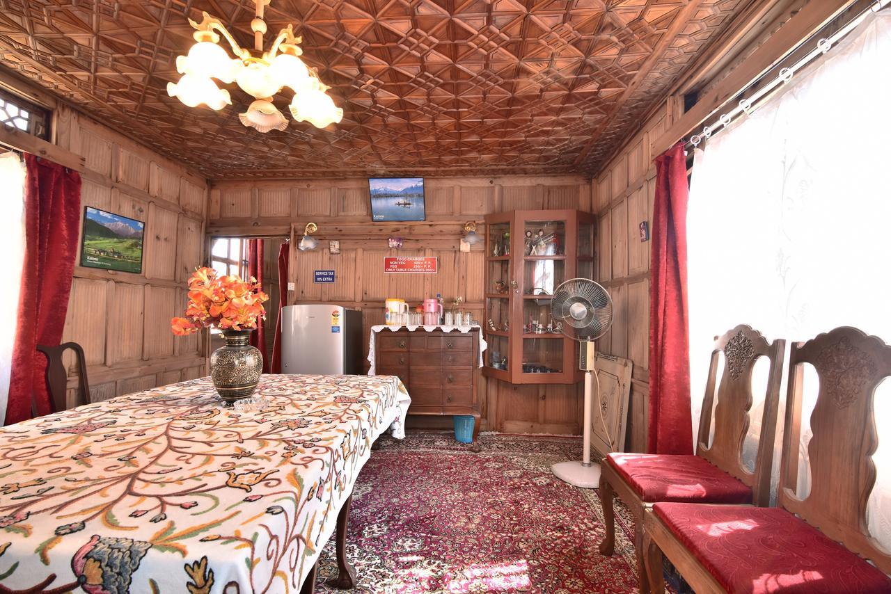 Srīnagar 金希望船屋集团酒店 外观 照片